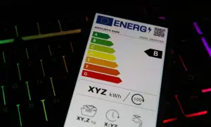 Etichetta energetica di una lavatrice con classe B. Le classi energetiche lavatrici vanno da A a G.